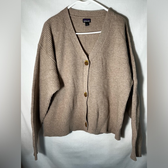 Patagonia Women's Recycled Wool-Blend Cardigan in El Cap Khaki Size L - Picture 4 of 9